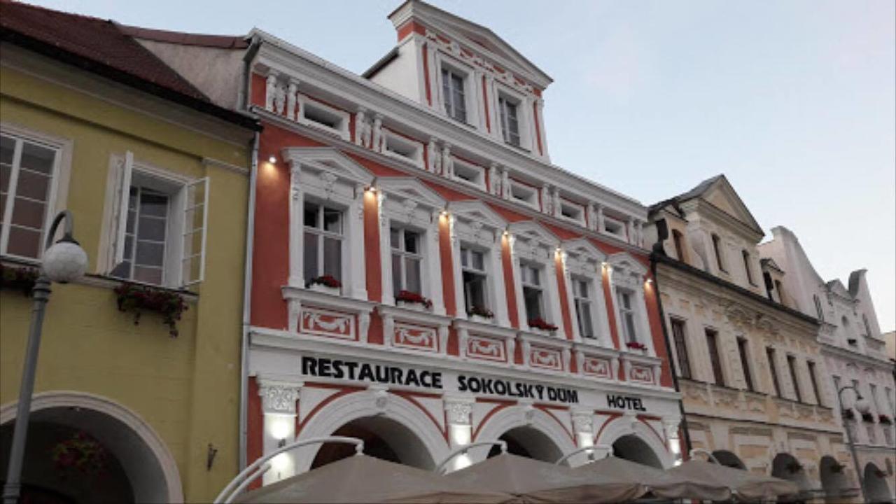 Hotel Sokolsky Dum Domažlice Dış mekan fotoğraf